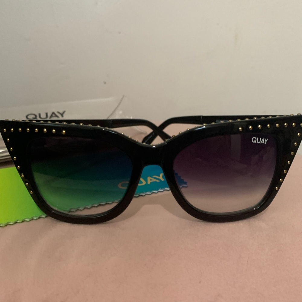 Quay Studded Harper Sunglasses Saweetie Collab
